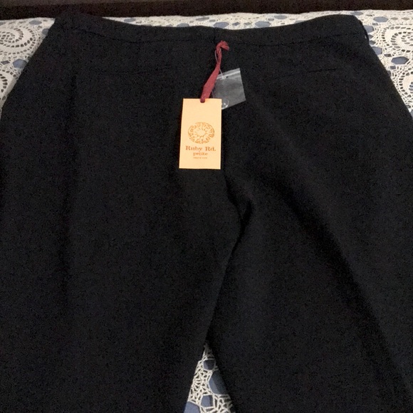Ruby Rd. Petite Pant - Picture 6 of 7